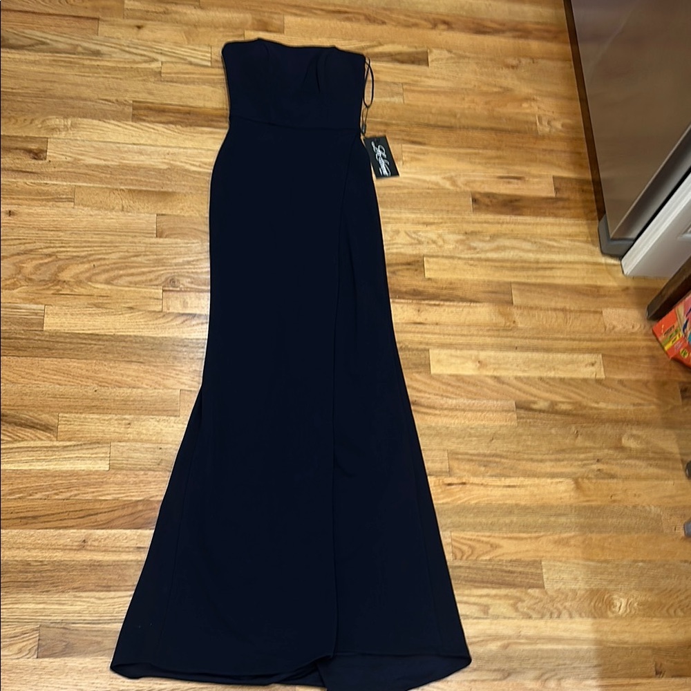 Elegant Navy Strapless Gown